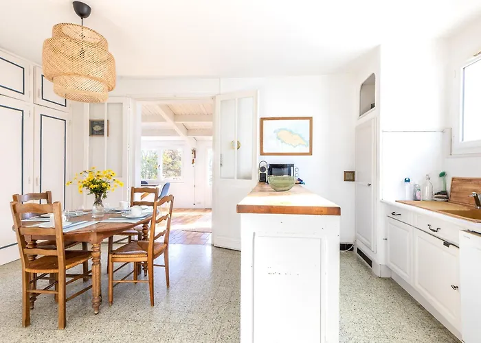 La Joyeuse - Maison 4 勒德耶乌